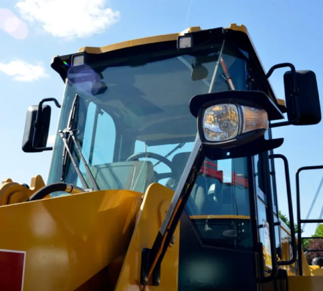 Heavy-Equipment-Glass-Repair | 760-217-1038 Heavy Equipment Glass Repair
