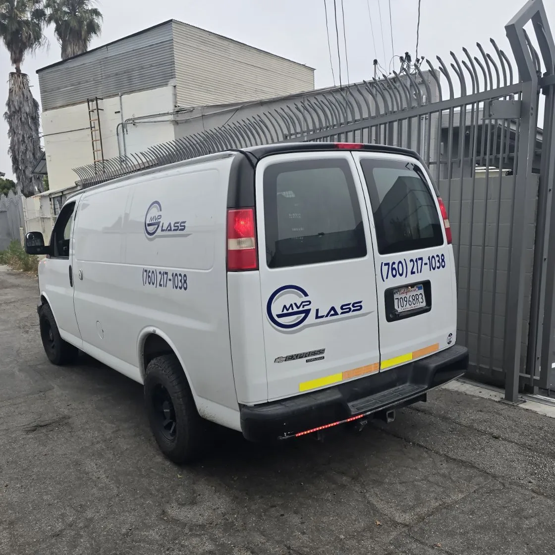 Auto Glass Repair Victorville | Mobile Service Van